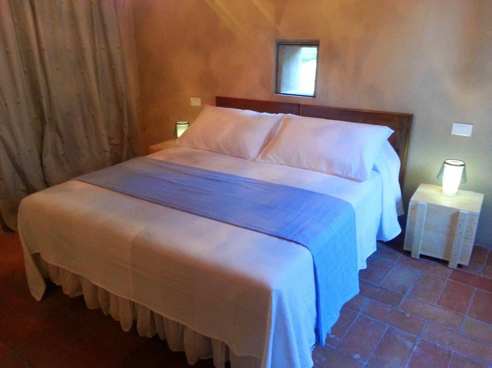 Casale Amati Country House Ortonovo Kültér fotó