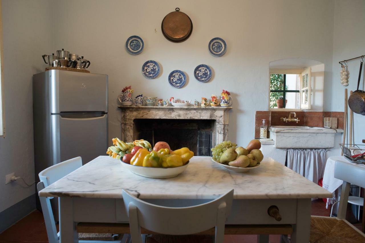 Casale Amati Country House Ortonovo Kültér fotó